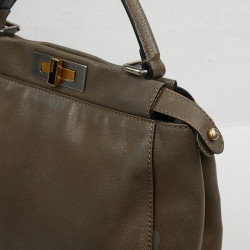 Peekaboo FENDI taupe TM