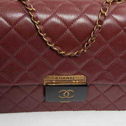 Sac CHANEL collector cuir matelassé bordeaux 