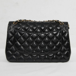 Grand sac classique CHANEL cuir matelassé noir