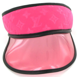 Casquette LOUIS VUITTON en PVC rose