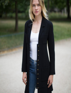 Veste longue Chanel noire