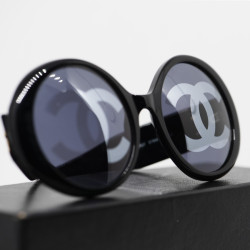 CHANEL Vintage "CC" sunglasses