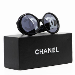 Lunettes de soleil CHANEL CC Vintage noire