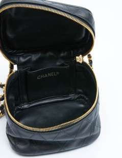 Vanity case CHANEL cuir d'agneau matelassé noir