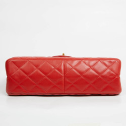 2.55 CHANEL cuir d'agneau rouge