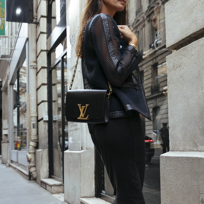 Comment Louis Vuitton a inventé un cuir quasiment inrayable  Elle