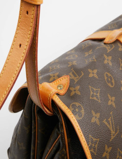 Sac Saumur LOUIS VUITTON toile Monogram