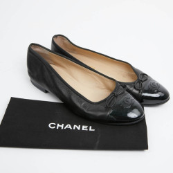 T 40,5 Ballerines CHANEL cuir noir