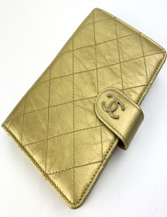 Portefeuille Chanel doré