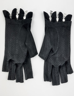 CHANEL black suede mittens