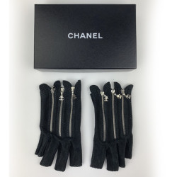 CHANEL black suede mittens