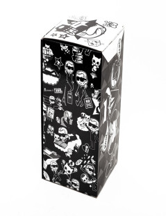 Figurine Karl Lagerfeld X Tokidoki noir et blanc