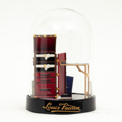 Globe LOUIS VUITTON Malle rouge 