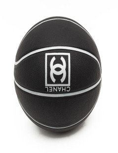 Ballon de basket CHANEL 