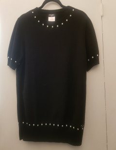 Top T34 CHANEL noir à perles