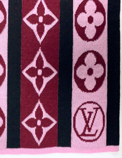 LOUIS VUITTON Echarpe noire et Monogram rose et bordeaux