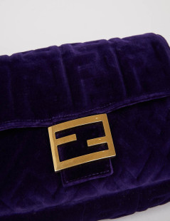 Baguette FENDI velours embossé