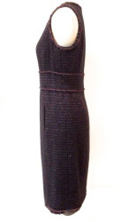 Veste-robe CHANEL en tweed noir et rouge irisé avec ceinture