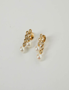 Boucles d'oreille POIRAY or perles et brillants