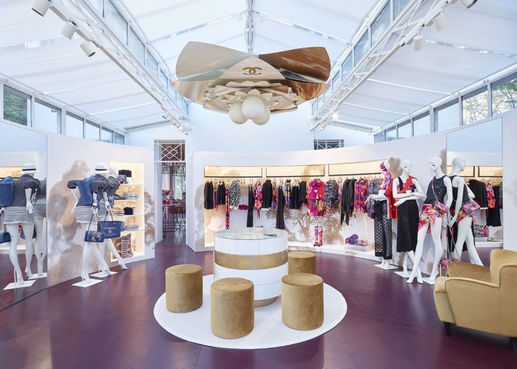 Le pop up store Chanel à Saint Tropez vient de prendre ses quartiers d'été